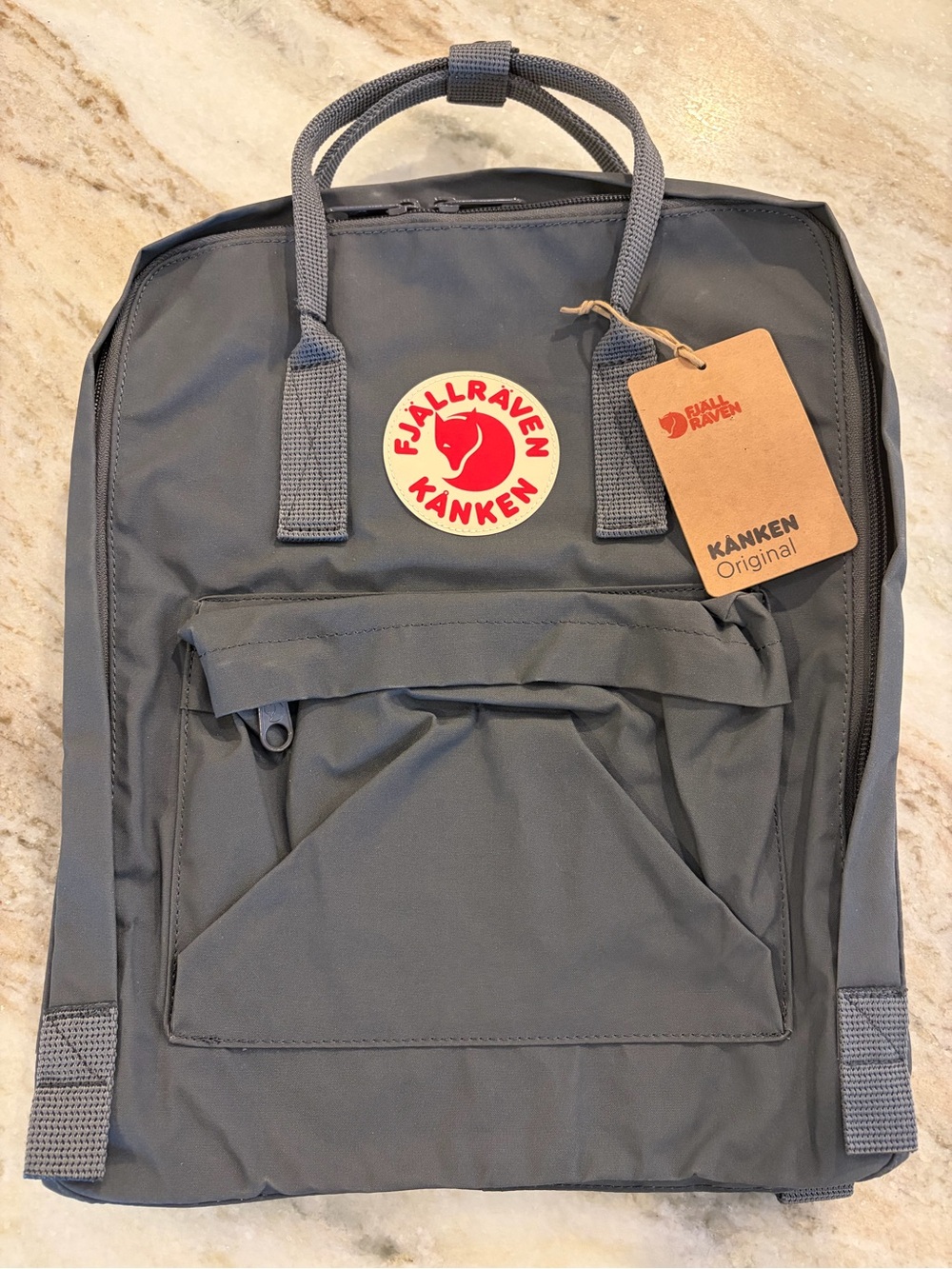 NWT Fjallraven Kanken Classic 16L Backpack 23510 — Super Grey $95